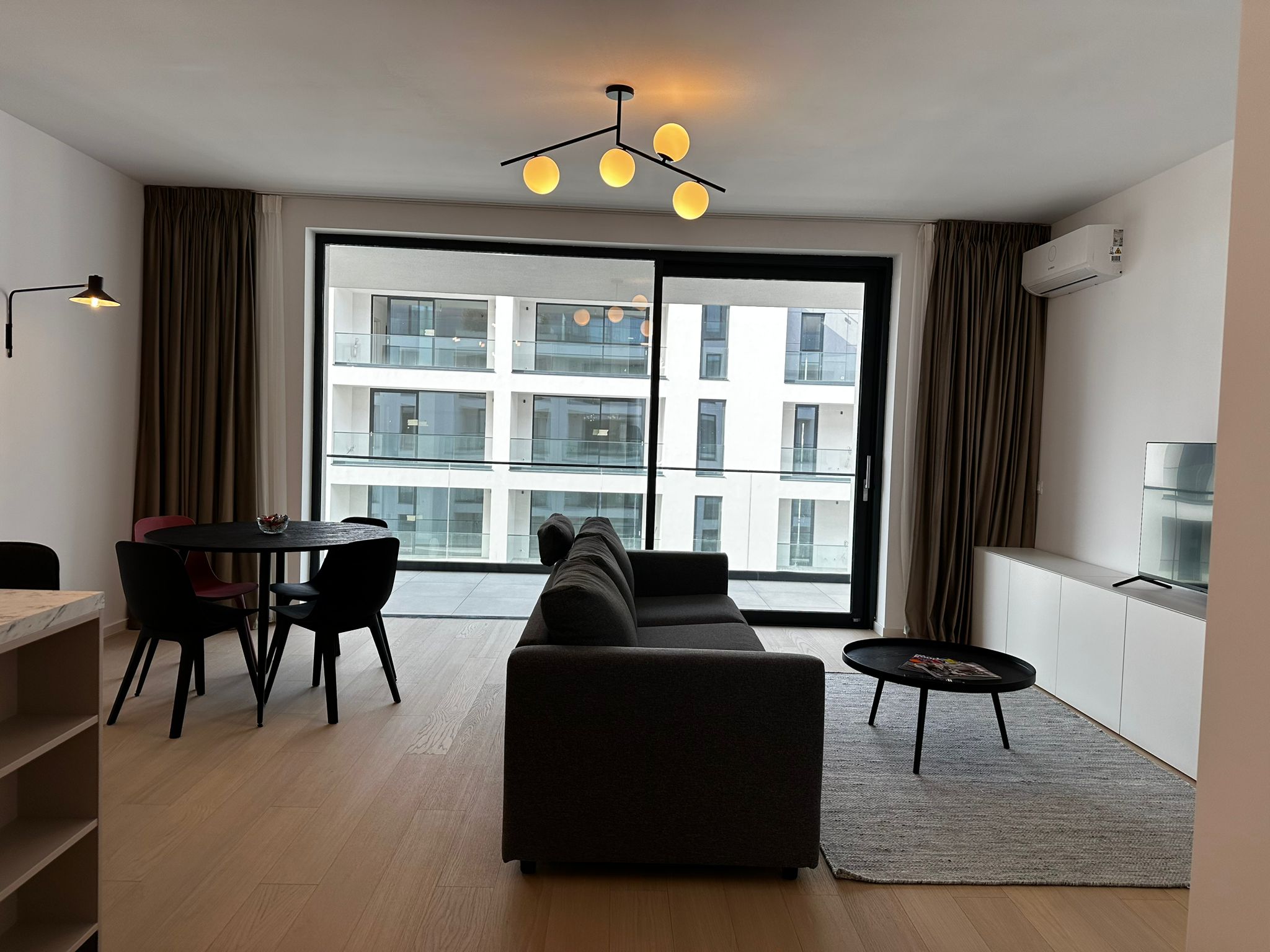 Apartament premium de inchiriat | The Ivy Baneasa | 100,6 mp total | Parcare subterana inclusa 2