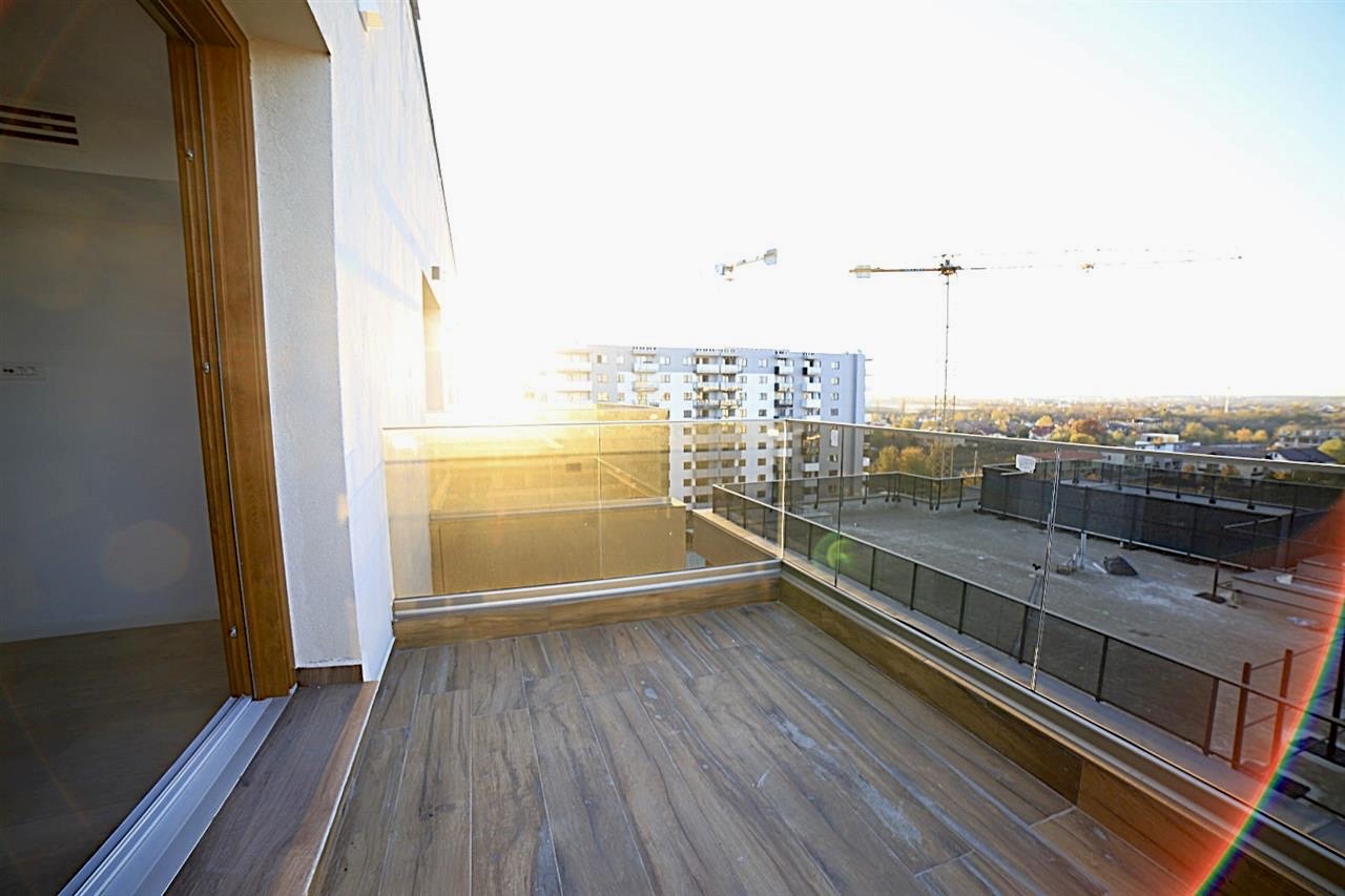 Own the Sky in Pipera – Luxurious Penthouse Masterpiece! 3