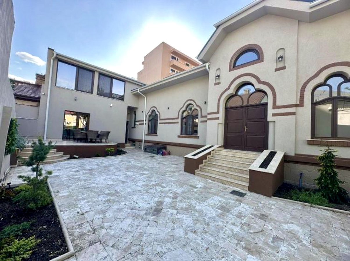 CAPITOL, CONSTANȚA | O PROPRIETATE CU DUBLĂ IDENTITATE