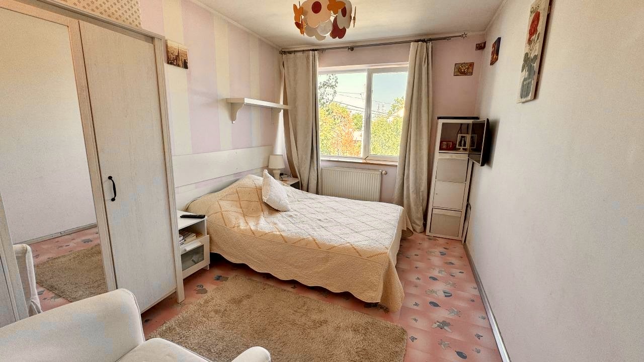 Vila cu potential investițional in cartierul Aviatiei  3