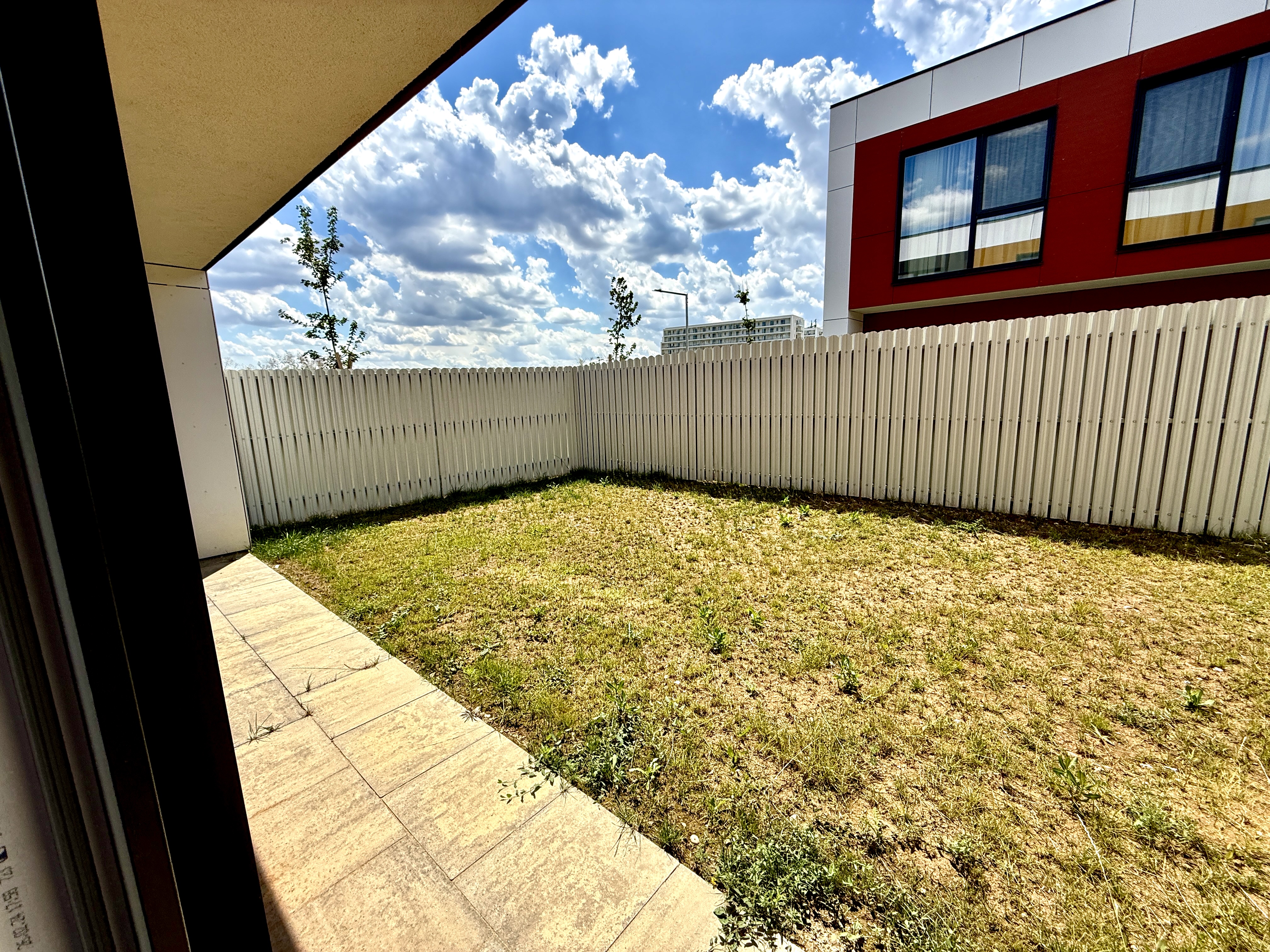 VILA PREMIUM IN PIPERA | Curte Privata & Loc de Parcare Inclusa 2