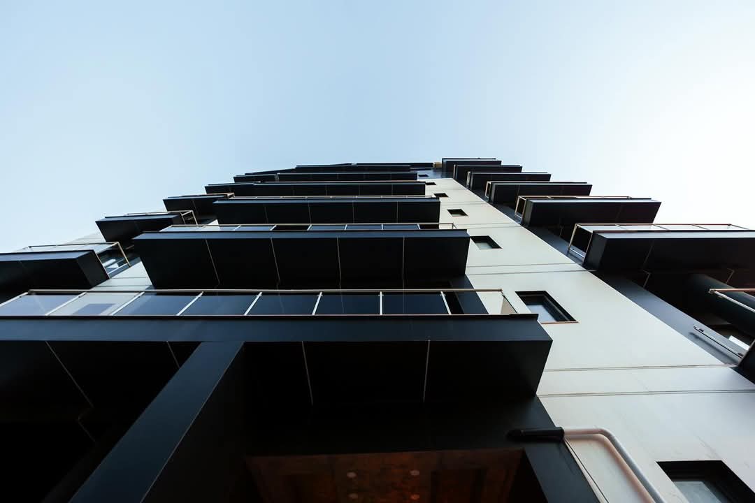 Experience the ideal mix of city life and serenity in an elite residential development 3